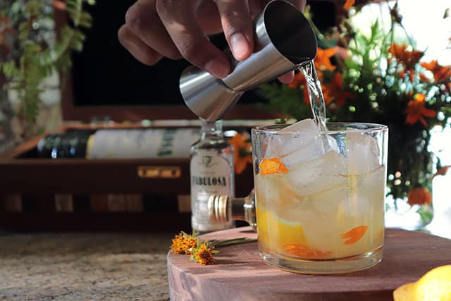 caipirinha de flores com cachaca artesanal 14