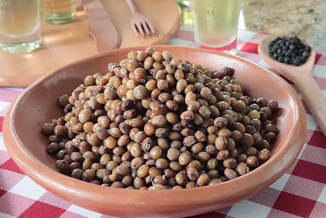 Farofa De Feijao Andu E Cachaca Mineira 5 Farofa De Feijão Andu E Cachaça Mineira 5